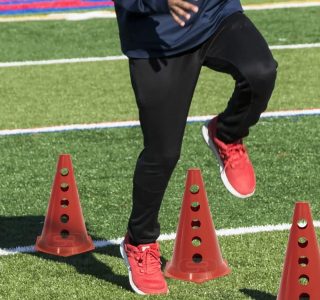 10 Pratos P/Circuito Agilidade + 10 Cones Furados Funcional