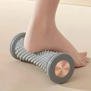Rolo de Massagem e Massageador de Pés com Bola de Yoga – Manual Portátil para Alívio da Fáscia Plantar e Relaxamento Muscular (Cores Aleatórias)