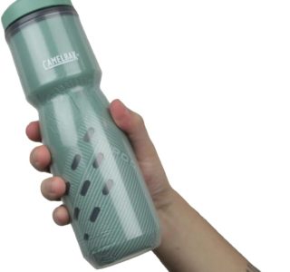 Camelbak, Squeeze, Garrafa, Caramanhola, Podium Chill, 710mL, Válvula Jet Valve, Isolamento Térmico, Para Ciclismo e Corrida, Material Resistente, Verde