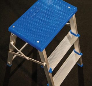 Mor – Escada Banqueta Alumínio