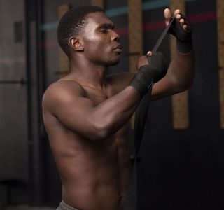 Bandagem Elástica Muvin 5 Metros Com Fechamento em Fecho de Contato e Alça Para Polegar – Atadura de Proteção Para Mãos e Punhos – Faixa de Boxe – Muay Thai – MMA – Artes Marciais – Treino – Unissex