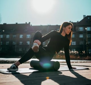 JustGoFit Rolo De Massagem 60Cm Preto Para Relaxamento Muscular E Fisioterapia Corpo Inteiro